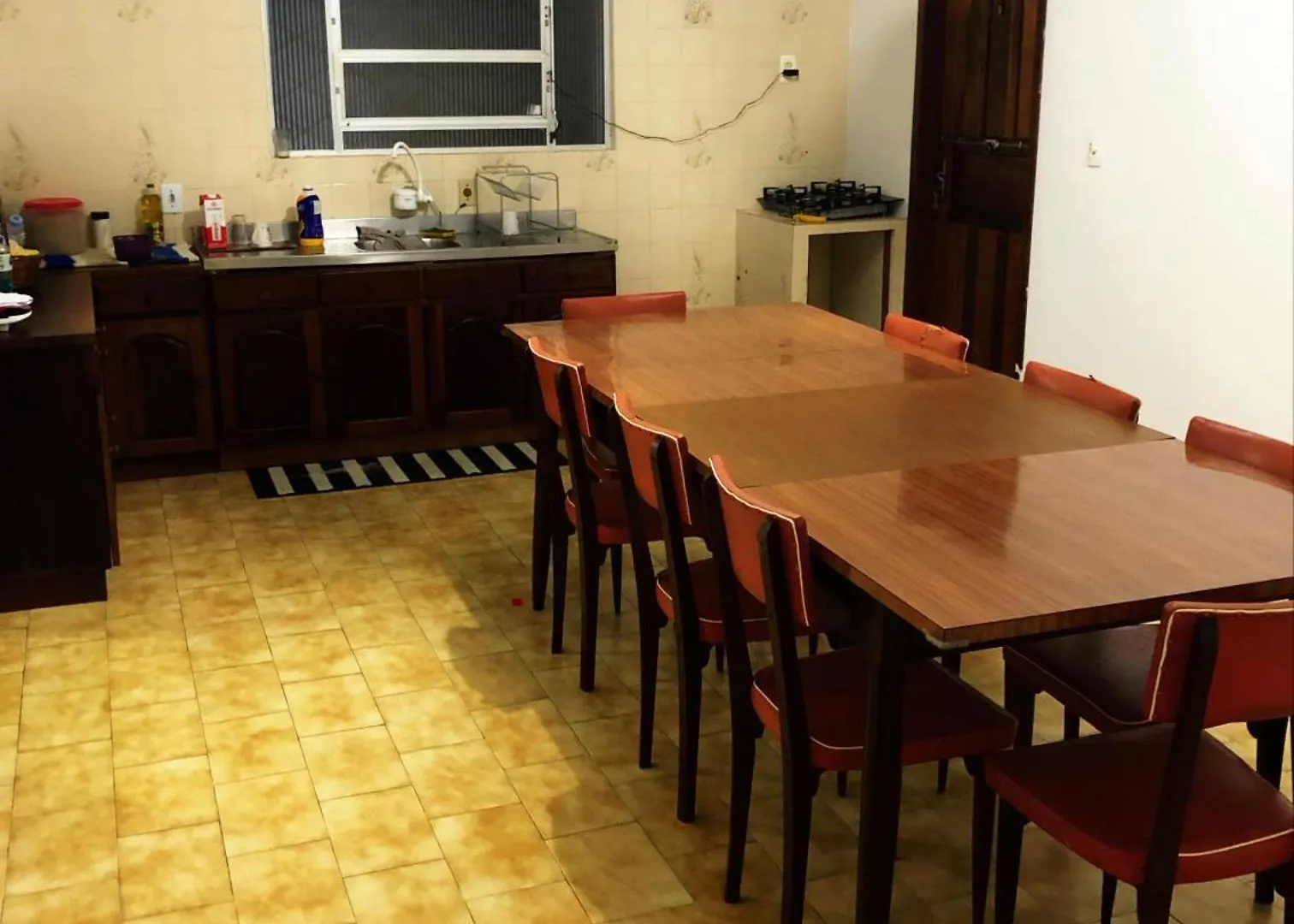 Quarto A 50 Metros Da Praia Itapema