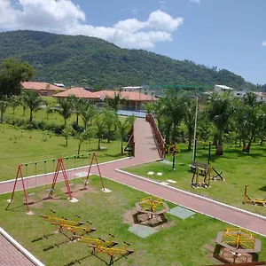 Apto Vista Atlântico Com 2 Quartos Com Ar Cond Wi-fi Tv Smart E área De Lazer Itapema