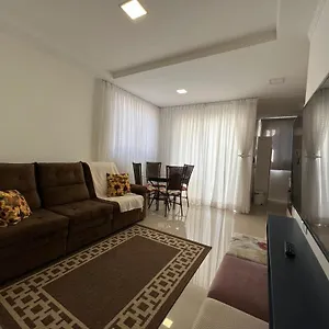 Novo E Confortavel Apartamento